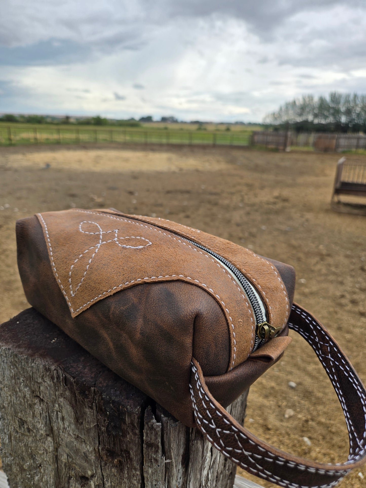 Brown & Tan Boot Stitch Shave Bag