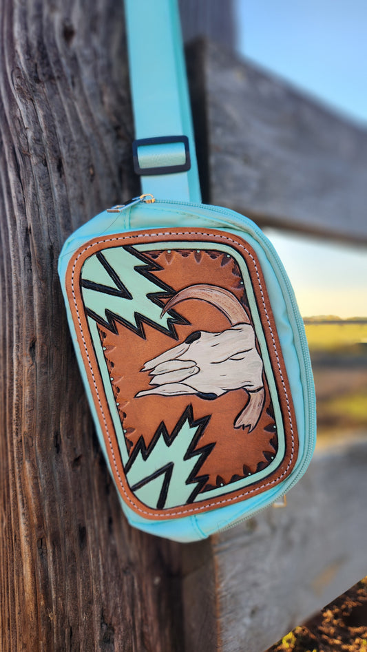 Broken Skull Fanny Pack